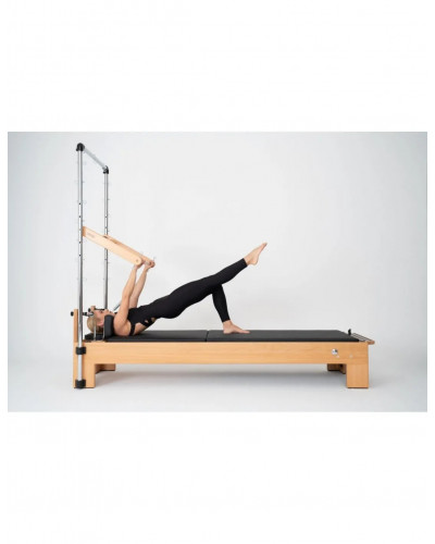 Реформер для пілатесу ROUND Studio Pro з вежею
