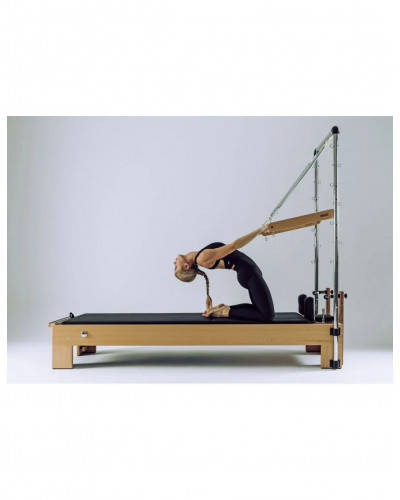 Реформер для пілатесу ROUND Studio Pro з вежею
